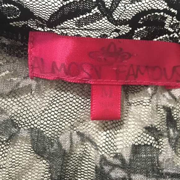 Almost Famous Lace Top Medium - Picture 3 of 6